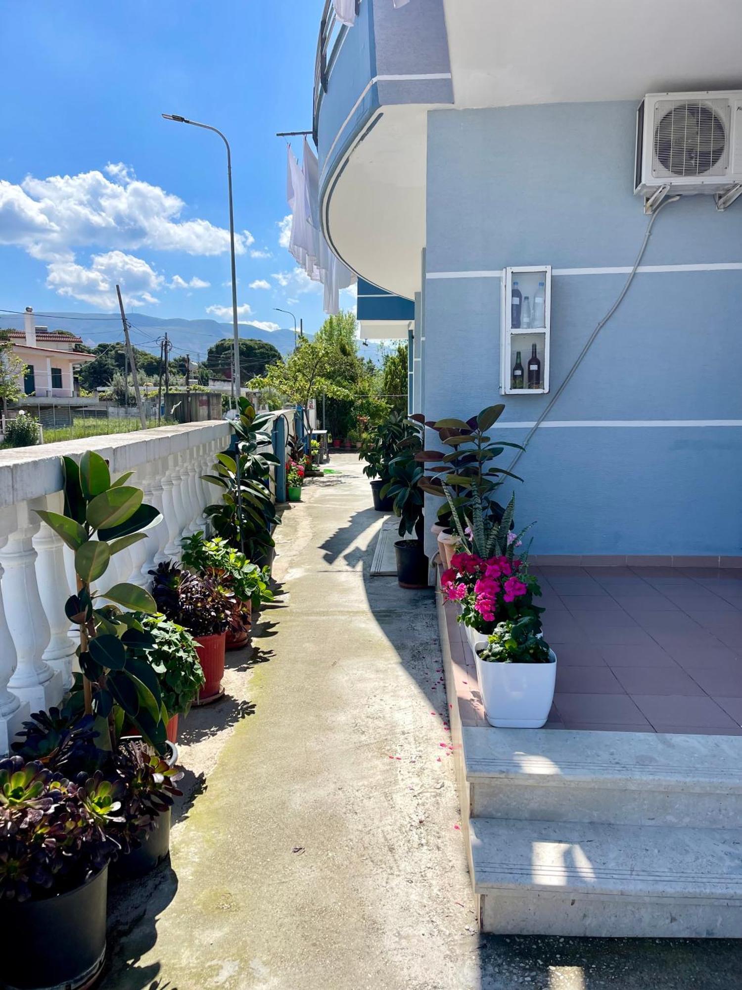 Kristeo Apartment Vlore Exterior photo